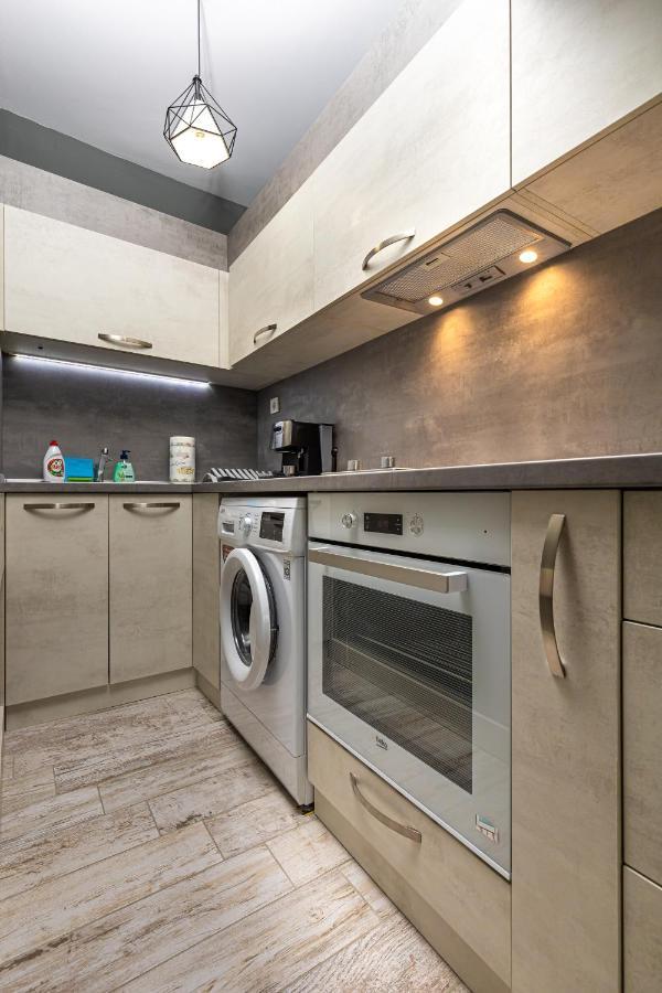 Modernly-Designed 1Bd Apartment With A Nice Terrace Пловдив Екстериор снимка